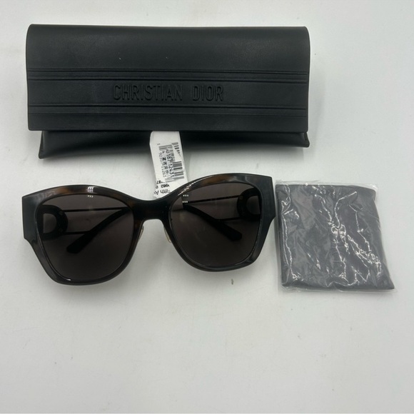 Women’s Dior Montaigne sunglasses made in Italy NWT main image 4